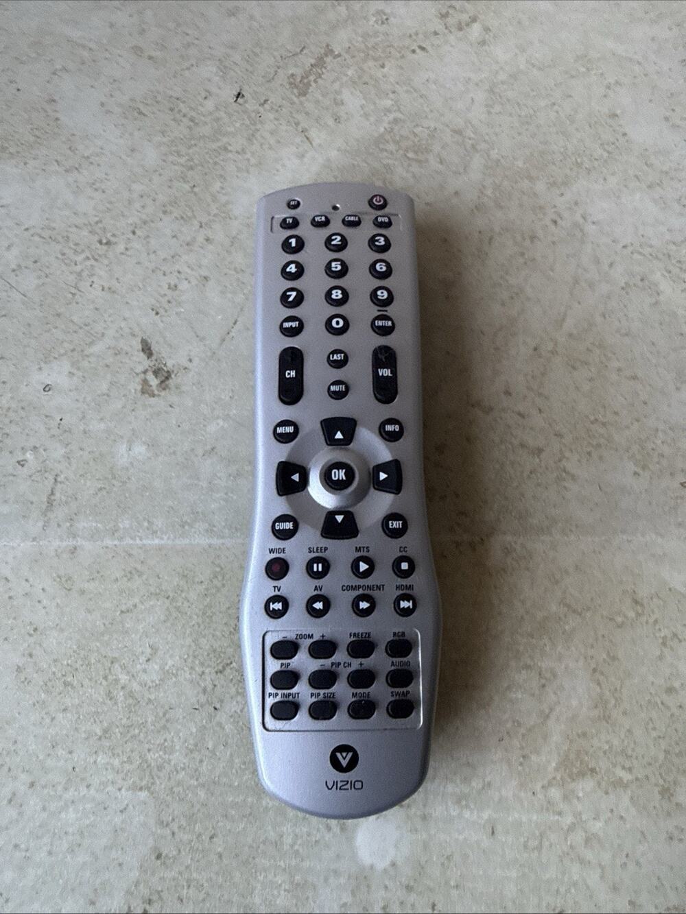 🌴 Original Vizio Remote Control 66700ABA2-010-R A070204 OEM Tested/Working(BNI)